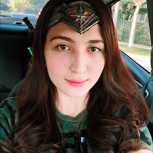 Meet your Posher, Stephanie